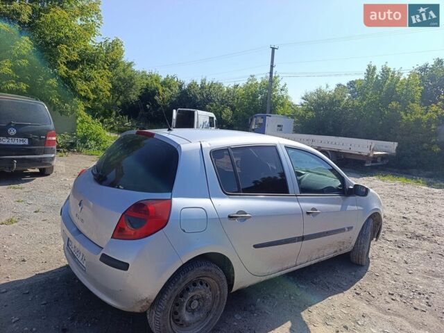 Сірий Рено Кліо, об'ємом двигуна 1.15 л та пробігом 311 тис. км за 3400 $, фото 1 на Automoto.ua