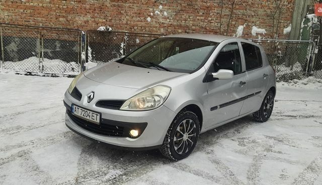 Сірий Рено Кліо, об'ємом двигуна 1.15 л та пробігом 300 тис. км за 2500 $, фото 1 на Automoto.ua