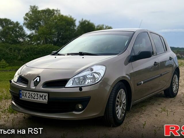 Сірий Рено Кліо, об'ємом двигуна 1.5 л та пробігом 340 тис. км за 4500 $, фото 1 на Automoto.ua