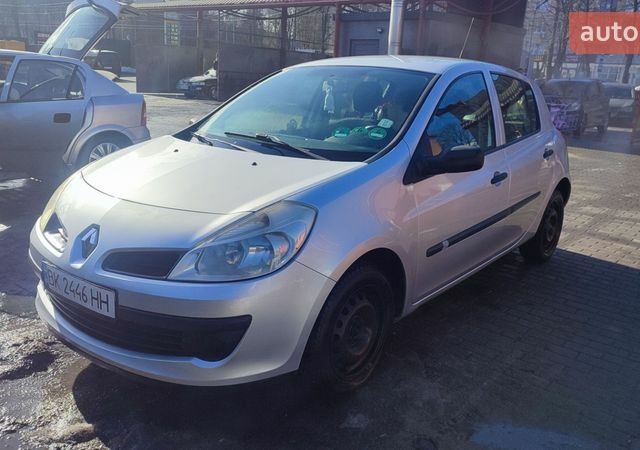 Сірий Рено Кліо, об'ємом двигуна 1.15 л та пробігом 179 тис. км за 4800 $, фото 1 на Automoto.ua