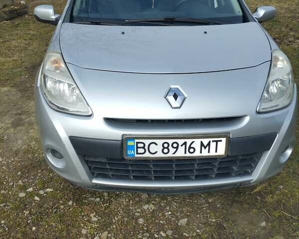 Сірий Рено Кліо, об'ємом двигуна 1.46 л та пробігом 242 тис. км за 5500 $, фото 1 на Automoto.ua