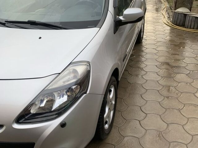 Сірий Рено Кліо, об'ємом двигуна 1.1 л та пробігом 220 тис. км за 5500 $, фото 1 на Automoto.ua