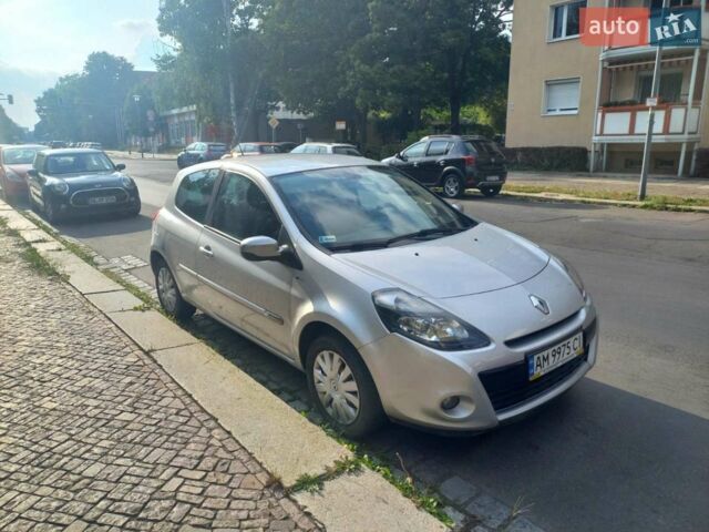 Сірий Рено Кліо, об'ємом двигуна 1.2 л та пробігом 110 тис. км за 5000 $, фото 1 на Automoto.ua