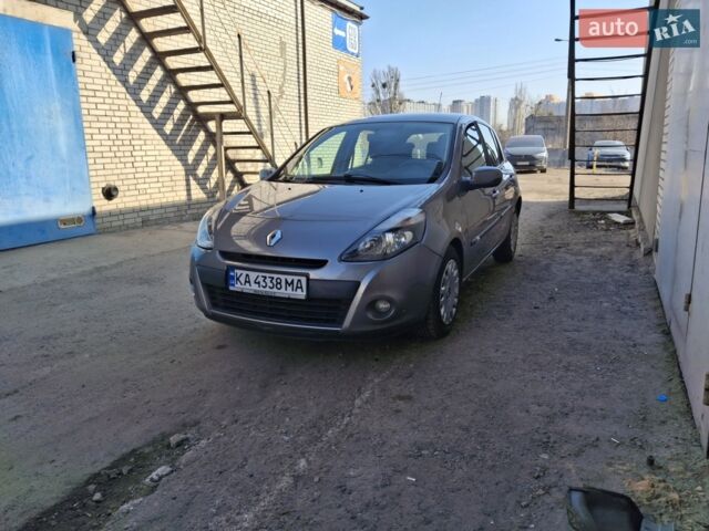 Сірий Рено Кліо, об'ємом двигуна 1.46 л та пробігом 322 тис. км за 3500 $, фото 1 на Automoto.ua