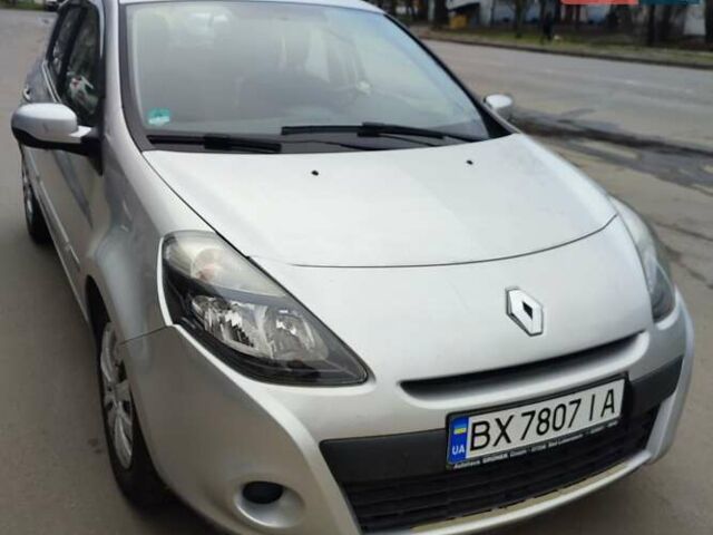 Серый Рено Клио, объемом двигателя 1.15 л и пробегом 174 тыс. км за 5600 $, фото 1 на Automoto.ua