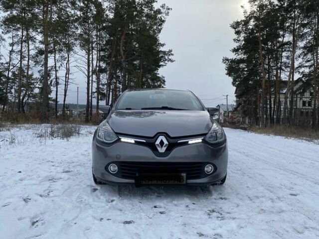 Сірий Рено Кліо, об'ємом двигуна 1.5 л та пробігом 219 тис. км за 7600 $, фото 1 на Automoto.ua