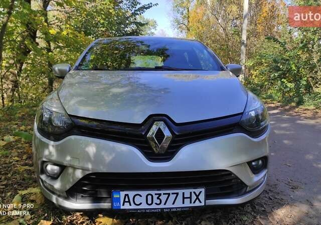 Сірий Рено Кліо, об'ємом двигуна 1.15 л та пробігом 239 тис. км за 9400 $, фото 1 на Automoto.ua