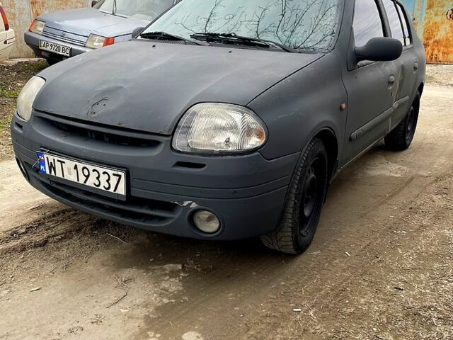 Серый Рено Клио, объемом двигателя 1.4 л и пробегом 280 тыс. км за 1000 $, фото 1 на Automoto.ua