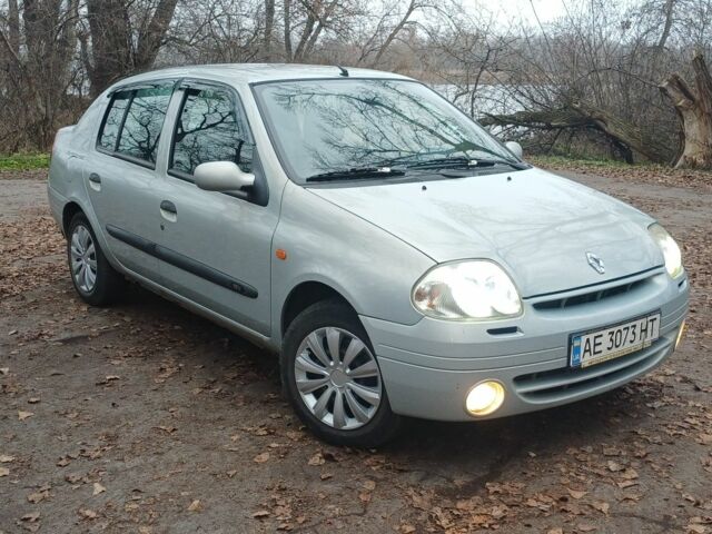 Серый Рено Клио, объемом двигателя 1.4 л и пробегом 266 тыс. км за 2700 $, фото 1 на Automoto.ua