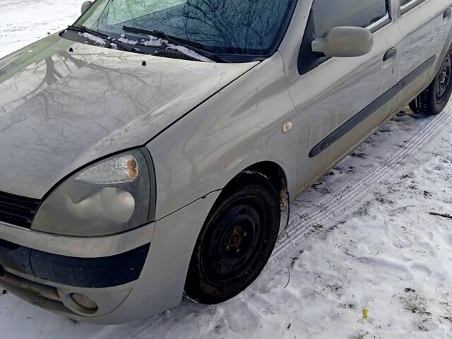 Серый Рено Клио, объемом двигателя 1.4 л и пробегом 1430 тыс. км за 3200 $, фото 1 на Automoto.ua