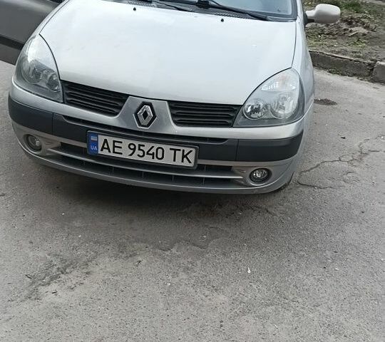 Серый Рено Клио, объемом двигателя 1.4 л и пробегом 180 тыс. км за 3550 $, фото 1 на Automoto.ua