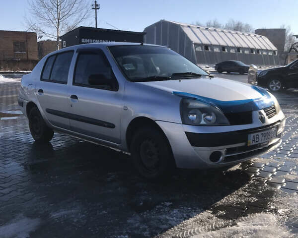 Серый Рено Клио, объемом двигателя 1.39 л и пробегом 240 тыс. км за 3300 $, фото 1 на Automoto.ua