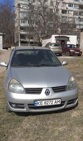 Серый Рено Клио, объемом двигателя 1.4 л и пробегом 195 тыс. км за 4344 $, фото 1 на Automoto.ua