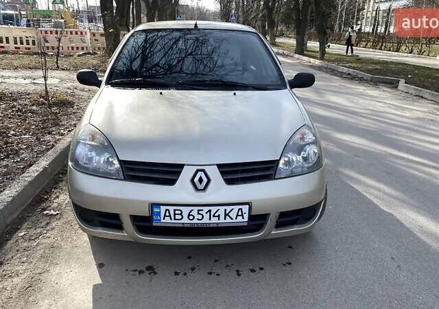 Сірий Рено Кліо, об'ємом двигуна 1.39 л та пробігом 145 тис. км за 3200 $, фото 1 на Automoto.ua