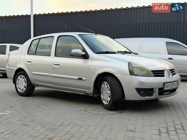 Серый Рено Клио, объемом двигателя 1.4 л и пробегом 100 тыс. км за 2600 $, фото 1 на Automoto.ua