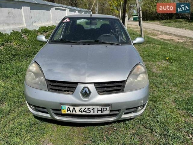 Сірий Рено Кліо, об'ємом двигуна 1.4 л та пробігом 161 тис. км за 2800 $, фото 1 на Automoto.ua