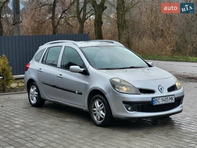 Серый Рено Клио, объемом двигателя 1.2 л и пробегом 293 тыс. км за 2995 $, фото 1 на Automoto.ua