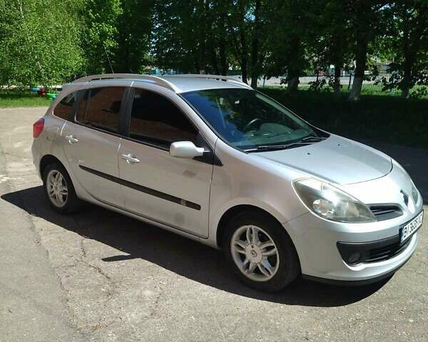 Сірий Рено Кліо, об'ємом двигуна 1.2 л та пробігом 177 тис. км за 5600 $, фото 1 на Automoto.ua