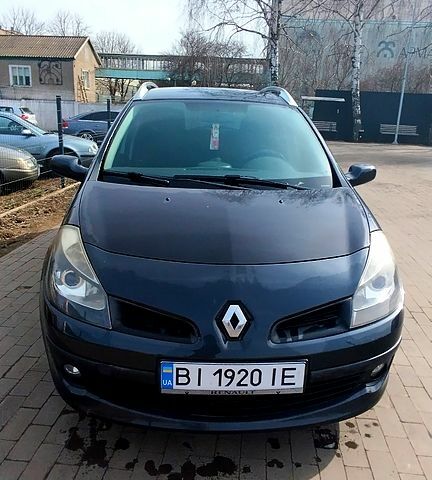 Серый Рено Клио, объемом двигателя 1.5 л и пробегом 166 тыс. км за 4000 $, фото 1 на Automoto.ua