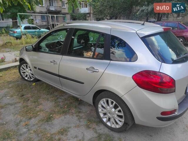 Серый Рено Клио, объемом двигателя 1.15 л и пробегом 180 тыс. км за 5200 $, фото 1 на Automoto.ua