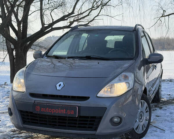 Сірий Рено Кліо, об'ємом двигуна 1.2 л та пробігом 202 тис. км за 5500 $, фото 1 на Automoto.ua