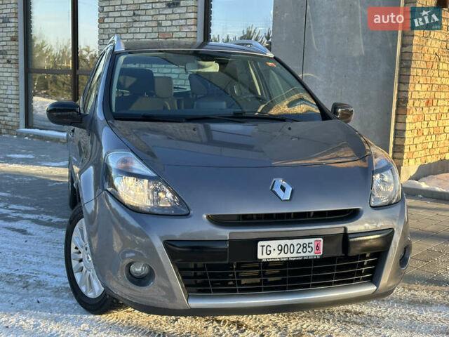 Сірий Рено Кліо, об'ємом двигуна 1.6 л та пробігом 61 тис. км за 8999 $, фото 1 на Automoto.ua