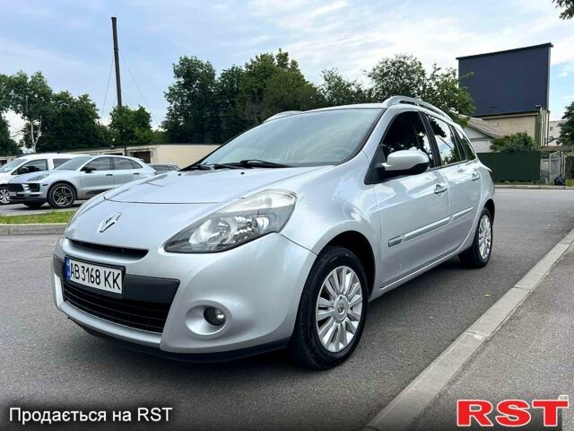 Серый Рено Клио, объемом двигателя 1.1 л и пробегом 235 тыс. км за 4850 $, фото 1 на Automoto.ua