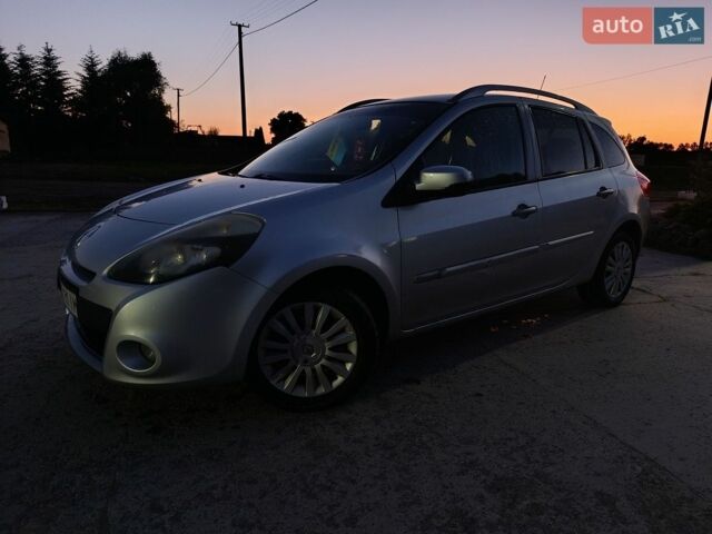 Серый Рено Клио, объемом двигателя 1.2 л и пробегом 327 тыс. км за 3850 $, фото 1 на Automoto.ua