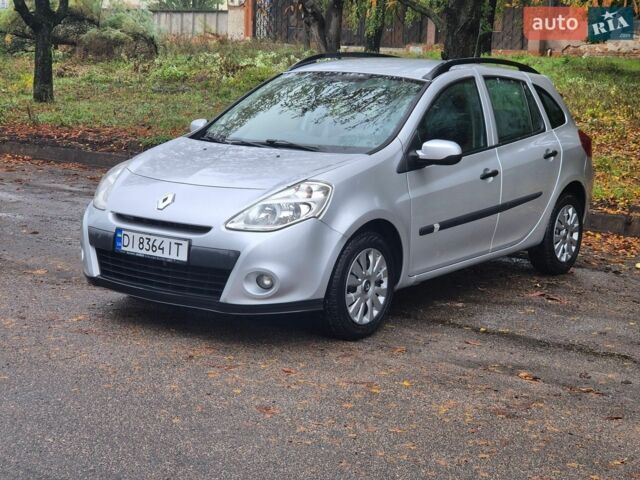 Серый Рено Клио, объемом двигателя 1.2 л и пробегом 206 тыс. км за 4999 $, фото 1 на Automoto.ua