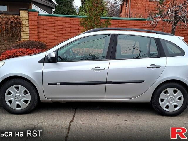 Серый Рено Клио, объемом двигателя 1.5 л и пробегом 230 тыс. км за 5700 $, фото 1 на Automoto.ua