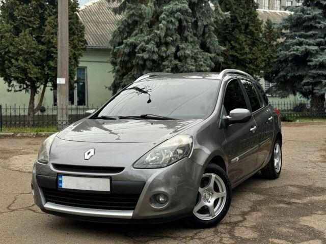 Сірий Рено Кліо, об'ємом двигуна 1.2 л та пробігом 225 тис. км за 4700 $, фото 1 на Automoto.ua