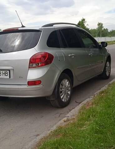 Серый Рено Клио, объемом двигателя 1.2 л и пробегом 188 тыс. км за 5700 $, фото 1 на Automoto.ua