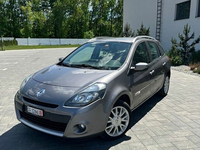 Серый Рено Клио, объемом двигателя 1.6 л и пробегом 142 тыс. км за 7200 $, фото 1 на Automoto.ua