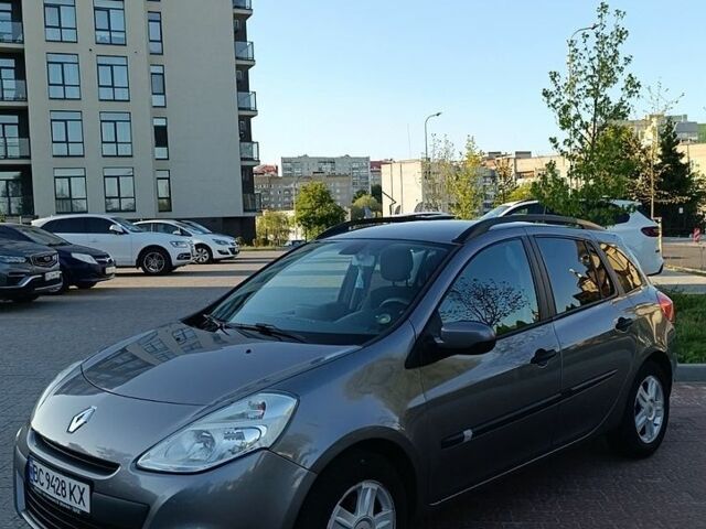 Серый Рено Клио, объемом двигателя 1.6 л и пробегом 183 тыс. км за 6200 $, фото 1 на Automoto.ua
