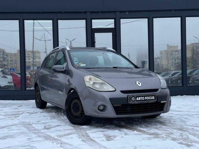 Серый Рено Клио, объемом двигателя 1.5 л и пробегом 382 тыс. км за 4790 $, фото 1 на Automoto.ua