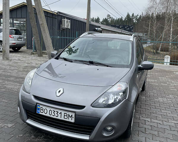 Сірий Рено Кліо, об'ємом двигуна 1.5 л та пробігом 269 тис. км за 5400 $, фото 1 на Automoto.ua
