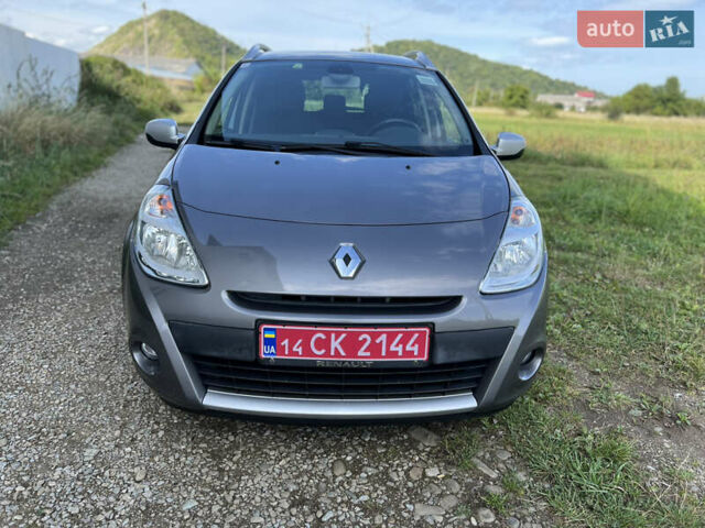 Сірий Рено Кліо, об'ємом двигуна 1.2 л та пробігом 165 тис. км за 5399 $, фото 1 на Automoto.ua