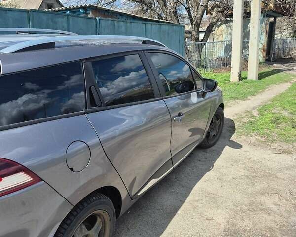 Сірий Рено Кліо, об'ємом двигуна 1.5 л та пробігом 309 тис. км за 6300 $, фото 1 на Automoto.ua