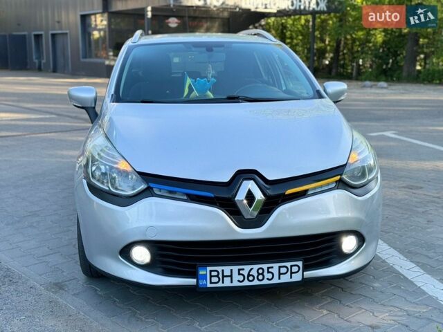 Серый Рено Клио, объемом двигателя 1.5 л и пробегом 315 тыс. км за 6500 $, фото 1 на Automoto.ua