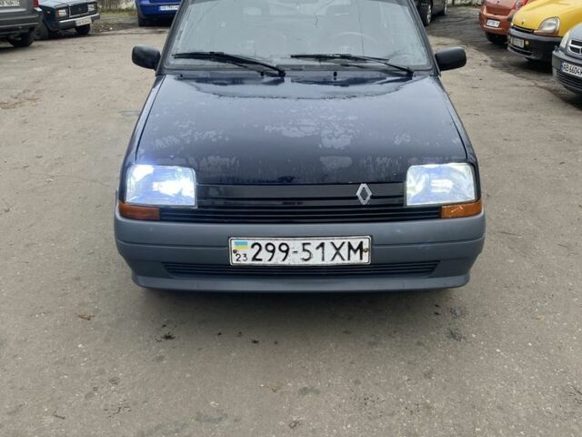 Синій Рено Кліо, об'ємом двигуна 1.2 л та пробігом 150 тис. км за 850 $, фото 1 на Automoto.ua