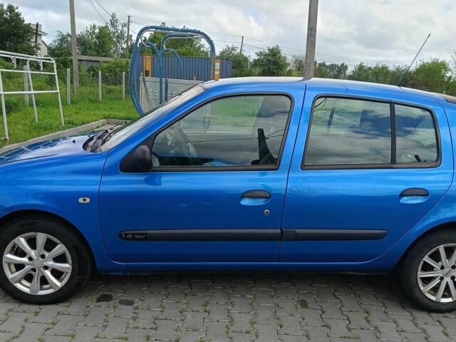 Синий Рено Клио, объемом двигателя 1.4 л и пробегом 278 тыс. км за 3300 $, фото 1 на Automoto.ua