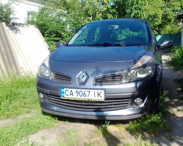 Синий Рено Клио, объемом двигателя 1.6 л и пробегом 178 тыс. км за 5550 $, фото 1 на Automoto.ua