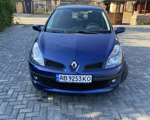 Синий Рено Клио, объемом двигателя 1.15 л и пробегом 203 тыс. км за 4100 $, фото 1 на Automoto.ua