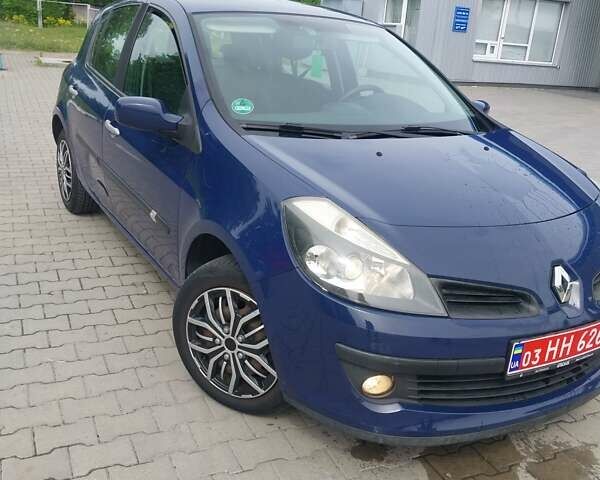 Синій Рено Кліо, об'ємом двигуна 1.6 л та пробігом 141 тис. км за 4650 $, фото 1 на Automoto.ua
