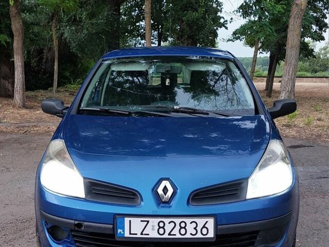 Синій Рено Кліо, об'ємом двигуна 1.5 л та пробігом 219 тис. км за 1700 $, фото 1 на Automoto.ua