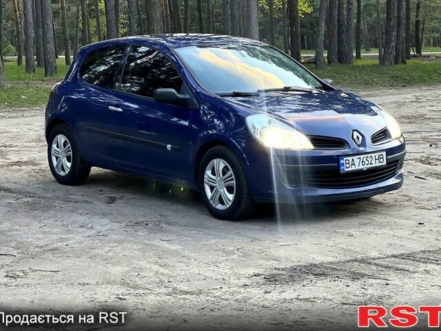 Синій Рено Кліо, об'ємом двигуна 1.1 л та пробігом 267 тис. км за 3900 $, фото 1 на Automoto.ua