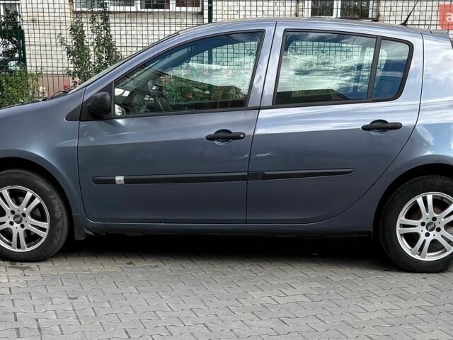 Синій Рено Кліо, об'ємом двигуна 1.4 л та пробігом 167 тис. км за 3200 $, фото 1 на Automoto.ua