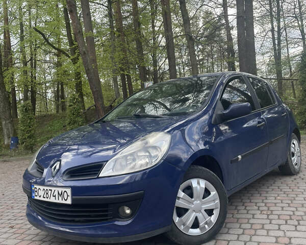 Синий Рено Клио, объемом двигателя 1.5 л и пробегом 280 тыс. км за 4300 $, фото 1 на Automoto.ua
