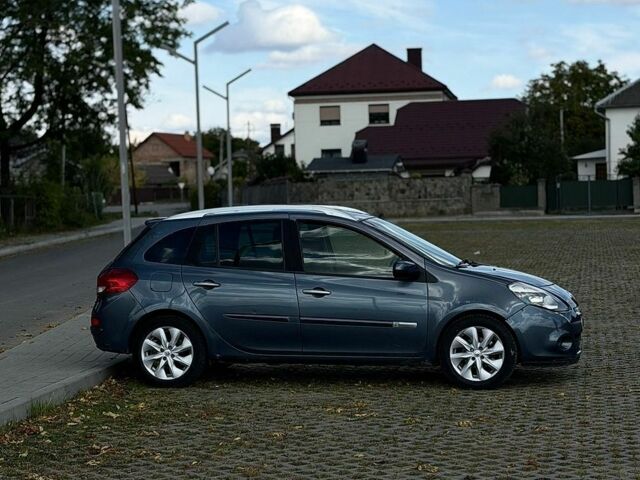 Синий Рено Клио, объемом двигателя 1.15 л и пробегом 250 тыс. км за 4200 $, фото 1 на Automoto.ua