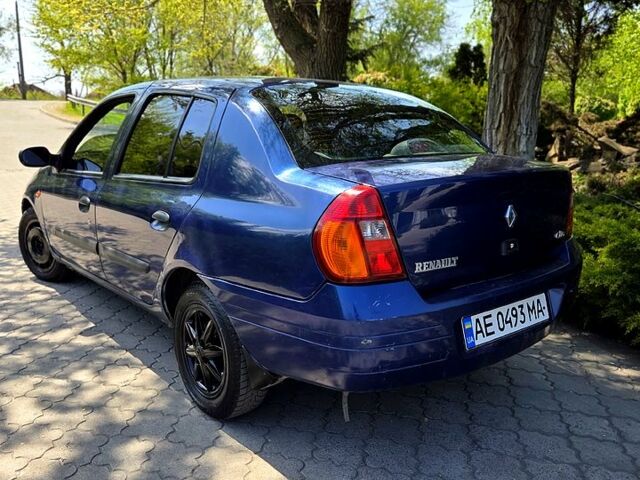 Синий Рено Клио, объемом двигателя 1.4 л и пробегом 200 тыс. км за 2100 $, фото 1 на Automoto.ua